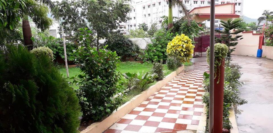 Hotel Guru Kripa Jamshedpur Eksteriør bilde